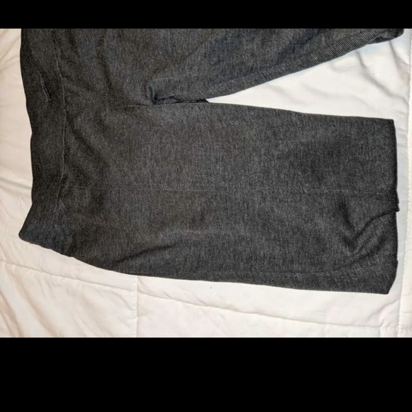 Women's Ponte Leggings - Picture 4 of 5